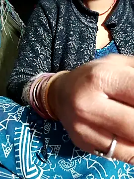 Hot cauple indian online show from February 21, 1:28 am