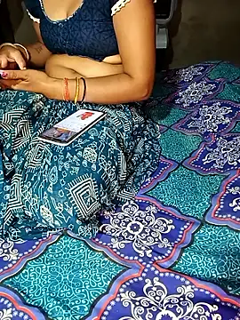 Snapshot of Hot_cauple_indian chatting on June 15, 8:16 am Hot cauple indian online show from June 15, 8:16 am