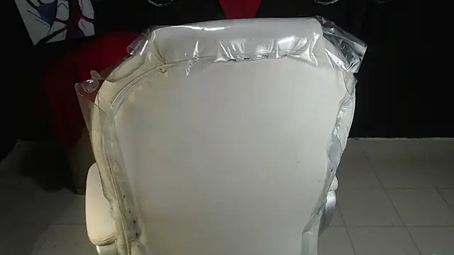 Snapshot of Aishaahot chatting on December 16, 6:24 pm Aishaahot online show from December 16, 6:24 pm