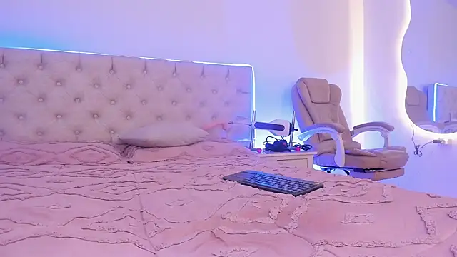 Snapshot of Katheryn_rossexx chatting on October 24, 9:33 pm Katheryn rossexx online show from October 24, 9:33 pm