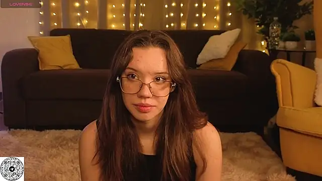 Snapshot of FabiolaCowing chatting on November 1, 5:04 pm FabiolaCowing online show from November 1, 5:04 pm