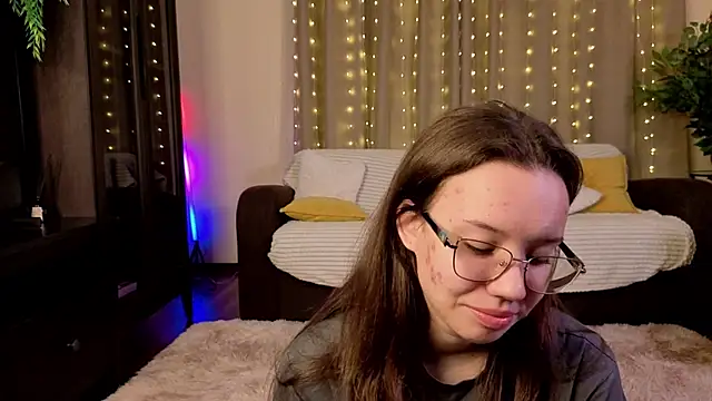 Snapshot of FabiolaCowing chatting on November 29, 6:11 pm FabiolaCowing online show from November 29, 6:11 pm