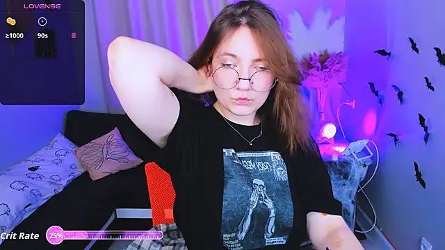 Snapshot of fairy_tara chatting on October 30, 1:45 pm fairy tara online show from October 30, 1:45 pm