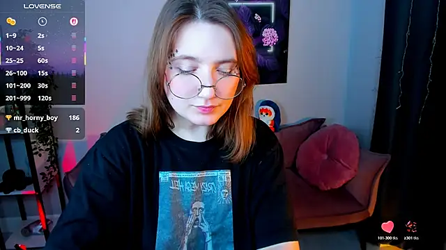 Snapshot of fairy_tara chatting on November 23, 2:11 am fairy tara online show from November 23, 2:11 am