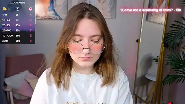 Snapshot of fairy_tara chatting on November 28, 9:17 pm fairy tara online show from November 28, 9:17 pm