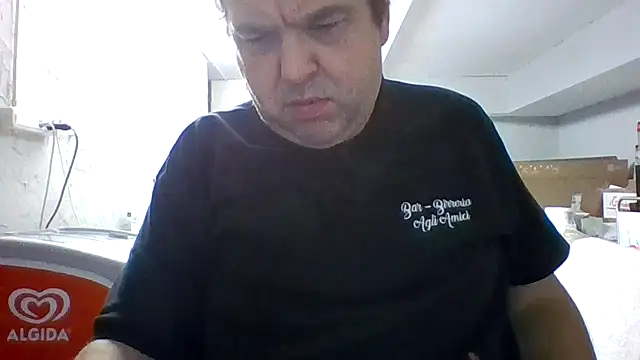 Snapshot of stefistefi8097 chatting on November 20, 7:35 pm stefistefi8097 online show from November 20, 7:35 pm