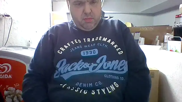 Snapshot of stefistefi8097 chatting on February 15, 2:14 pm stefistefi8097 online show from February 15, 2:14 pm