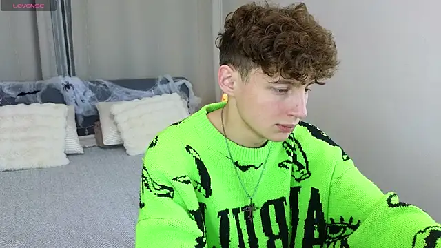 crisp1n online show from November 8, 3:12 pm