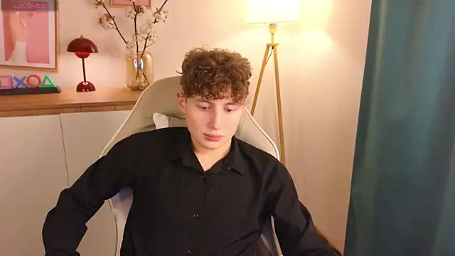 crisp1n online show from November 14, 6:50 pm