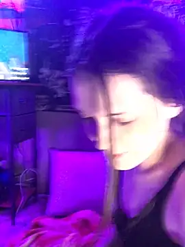 Snapshot of Thedeepwebcutie chatting on May 23, 2:50 am Thedeepwebcutie online show from May 23, 2:50 am