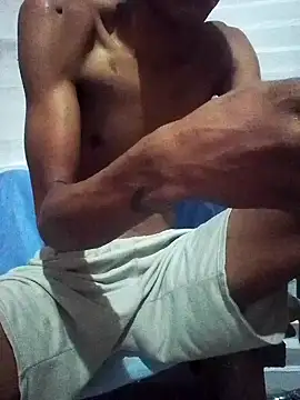 Snapshot of Estebanbigcock23 chatting on November 24, 10:31 pm Estebanbigcock23 online show from November 24, 10:31 pm