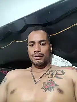 Snapshot of Michell85 chatting on October 27, 2:04 am Michell85 online show from October 27, 2:04 am