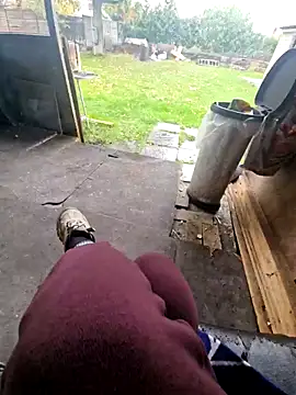 Snapshot of bbyxklaus chatting on October 29, 12:40 pm bbyxklaus online show from October 29, 12:40 pm