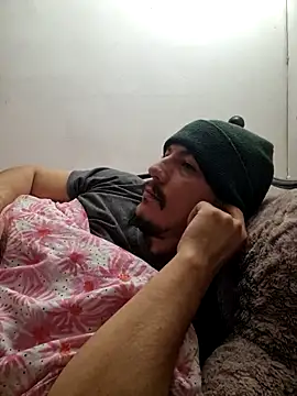 Snapshot of bbyxklaus chatting on October 30, 2:24 am bbyxklaus online show from October 30, 2:24 am