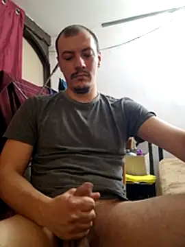 Snapshot of bbyxklaus chatting on November 28, 11:29 pm bbyxklaus online show from November 28, 11:29 pm