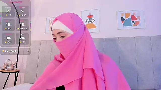 fatiima  online show from March 6, 7:10 pm