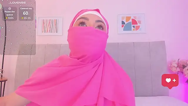 fatiima  online show from March 10, 7:08 pm