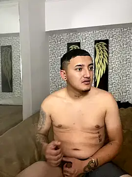 Snapshot of Demon_foxes chatting on November 5, 8:09 pm Demon foxes online show from November 5, 8:09 pm