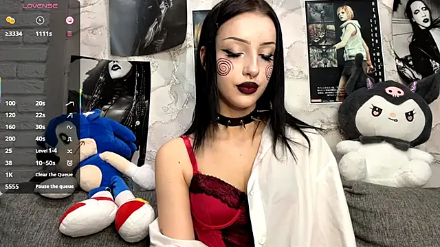 Snapshot of ForeTiff chatting on October 31, 7:15 pm ForeTiff online show from October 31, 7:15 pm