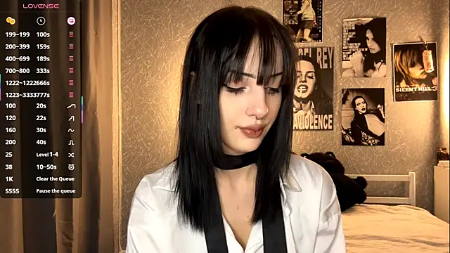 Snapshot of ForeTiff chatting on November 19, 8:31 pm ForeTiff online show from November 19, 8:31 pm