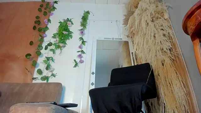 Snapshot of Jax_Thunder chatting on February 15, 2:03 pm Jax Thunder online show from February 15, 2:03 pm