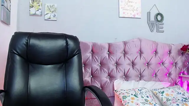 Snapshot of The_Latin_Lover chatting on October 20, 2:06 pm The Latin Lover online show from October 20, 2:06 pm