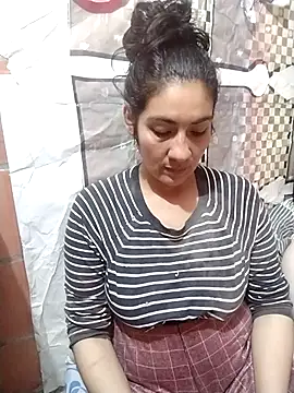 luzdelunas online show from November 2, 12:24 am