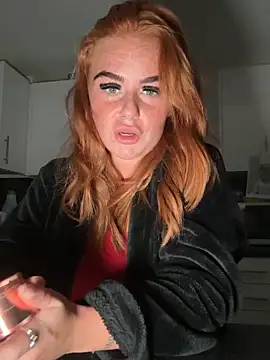 Ellieskyyee1 online show from November 9, 10:30 pm