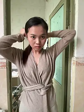 aaaaawhate online show from October 27, 9:13 am