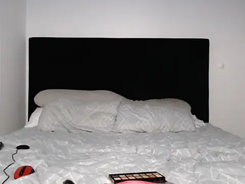 Snapshot of wwwdddccc1 chatting on November 19, 8:25 am wwwdddccc1 online show from November 19, 8:25 am