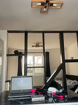 Snapshot of wwwdddccc1 chatting on February 4, 12:44 pm wwwdddccc1 online show from February 4, 12:44 pm