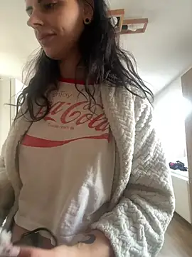 Snapshot of wwwdddccc1 chatting on February 25, 12:26 pm wwwdddccc1 online show from February 25, 12:26 pm