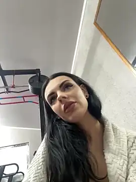 Snapshot of wwwdddccc1 chatting on April 4, 8:28 pm wwwdddccc1 online show from April 4, 8:28 pm