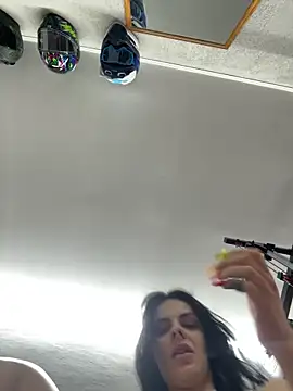 Snapshot of wwwdddccc1 chatting on April 7, 6:30 pm wwwdddccc1 online show from April 7, 6:30 pm