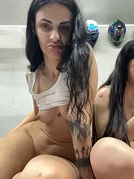 Snapshot of wwwdddccc1 chatting on April 15, 7:58 pm wwwdddccc1 online show from April 15, 7:58 pm