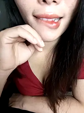 Snapshot of Fish_yellow chatting on November 5, 8:25 am Fish yellow online show from November 5, 8:25 am