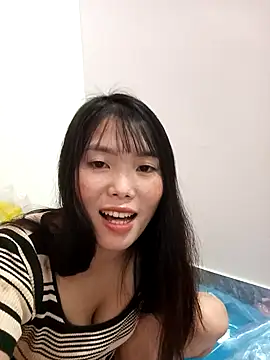 Snapshot of Fish_yellow chatting on November 7, 12:49 pm Fish yellow online show from November 7, 12:49 pm