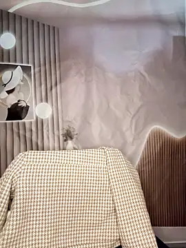 Snapshot of Fish_yellow chatting on November 15, 10:12 am Fish yellow online show from November 15, 10:12 am