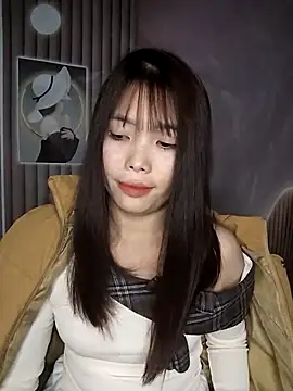 Snapshot of Fish_yellow chatting on November 26, 3:35 pm Fish yellow online show from November 26, 3:35 pm