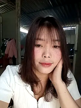 Snapshot of Fish_yellow chatting on December 16, 1:10 am Fish yellow online show from December 16, 1:10 am