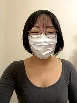 Snapshot of Yurika_oO chatting on November 23, 2:22 am Yurika oO online show from November 23, 2:22 am