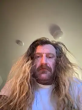 Snapshot of FitChief65 chatting on November 1, 9:44 am FitChief65 online show from November 1, 9:44 am