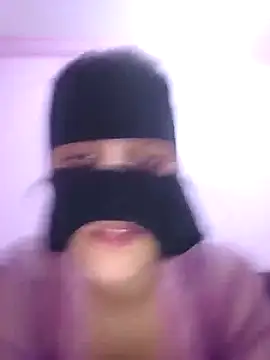 SandyAmr online show from November 11, 1:44 pm