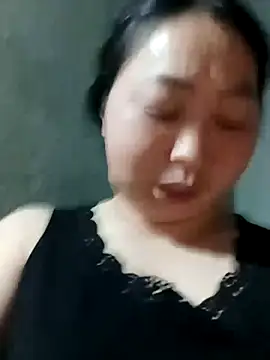 suka-bibi online show from November 25, 1:33 pm