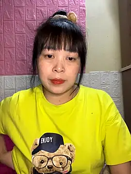 Snapshot of Butterfly_kee chatting on November 3, 2:29 pm Butterfly kee online show from November 3, 2:29 pm