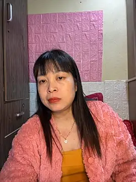 Snapshot of Butterfly_kee chatting on November 19, 2:28 pm Butterfly kee online show from November 19, 2:28 pm