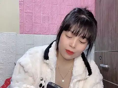 Snapshot of Butterfly_kee chatting on November 29, 2:53 pm Butterfly kee online show from November 29, 2:53 pm