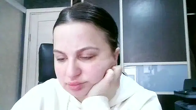 Denalynn online show from March 1, 1:29 am