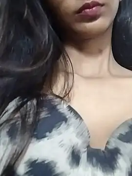 Snapshot of Aaliya_BigBoobs_1 chatting on November 28, 7:33 am Aaliya BigBoobs 1 online show from November 28, 7:33 am