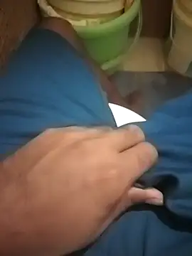 Snapshot of HeatableRevan chatting on February 24, 5:22 pm HeatableRevan online show from February 24, 5:22 pm